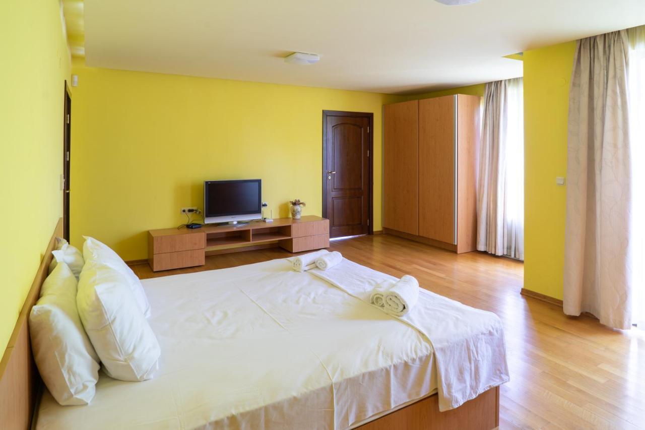 Central Flat With Monster Living Room Warna Exterior foto